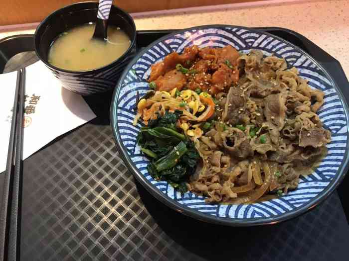 和番丼饭·牛肉饭(金鹰店"第一次点他家的外卖包装很好照烧鸡牛排.