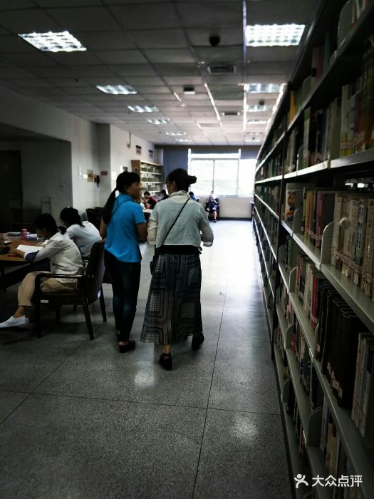 西安市未央区图书馆图片 - 第3张