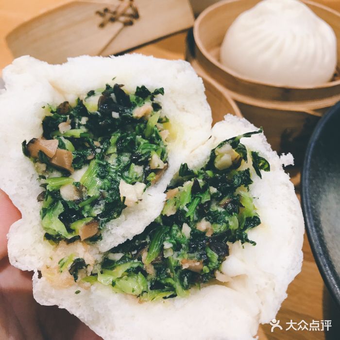 桃园眷村(新天地店-鲜笋素菜包图片-上海美食-大众点评网
