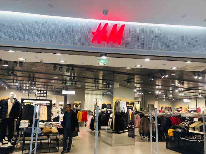 h&m(印象城购物中心店)-"龙首原印象城二层的一家hm,.