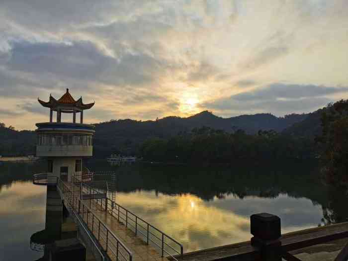 佛灵湖郊野公园-"佛灵湖郊野公园,位于东莞寮步浮竹山村,交.