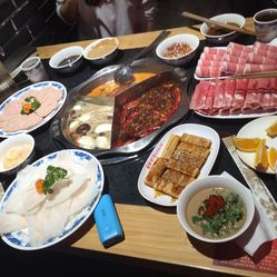 董家湾火锅人均消费_火锅卡通图片(3)