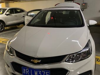 神州租車(龍洞堡機場店)