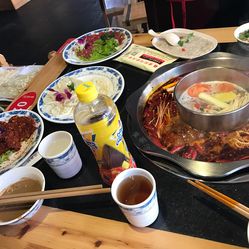 董家湾火锅人均消费_火锅卡通图片(3)