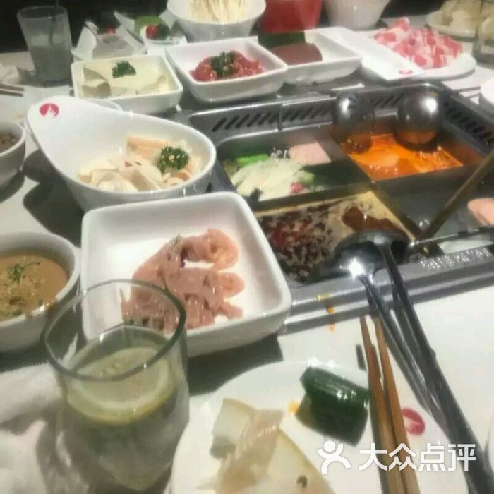 海底捞火锅(凯德广场店)的点评