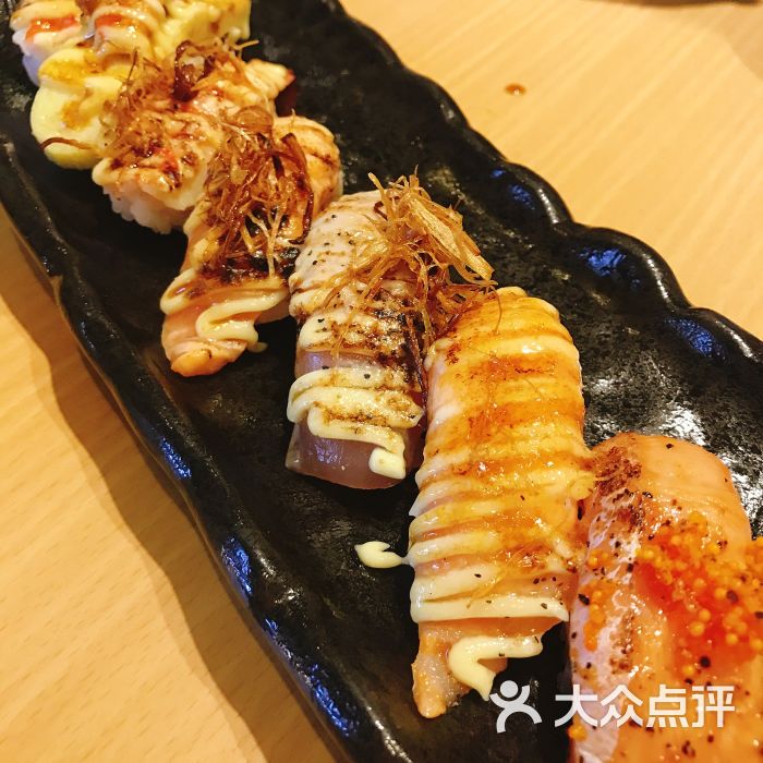火炙寿司拼盘