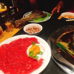 董家湾火锅人均消费_火锅卡通图片(2)