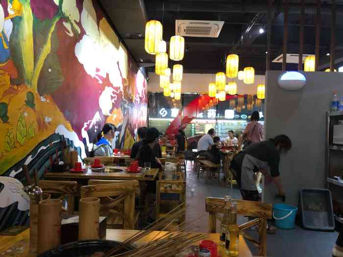 灶门签串串香(容辰店)-"点评诚不欺我,这家是在大众上
