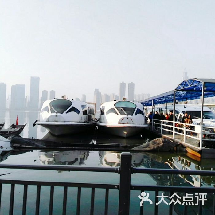 东湖游船汉街中心码头