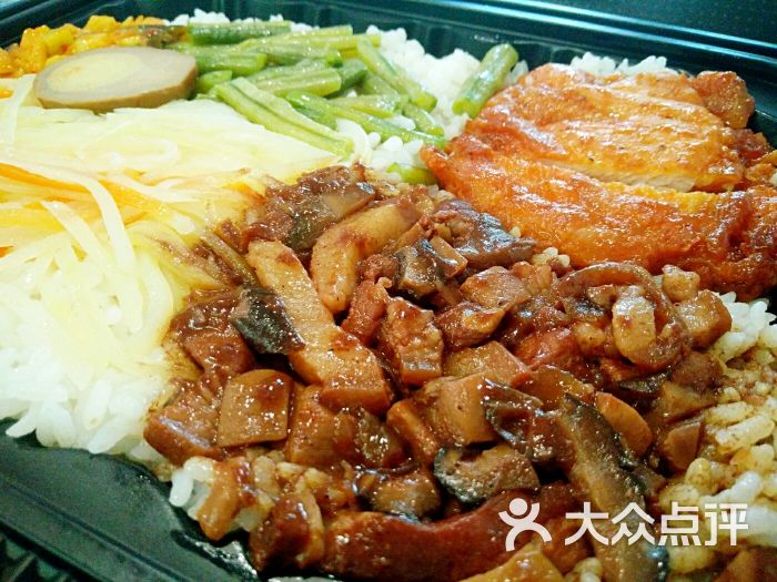 新奥尔良鸡卤肉双拼饭