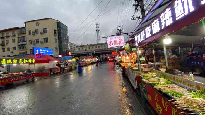 香坊夜市-"哈尔滨师大夜市的火爆程度 大家都了解过了