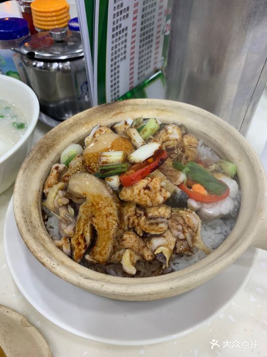 白鳝滑鸡煲仔饭