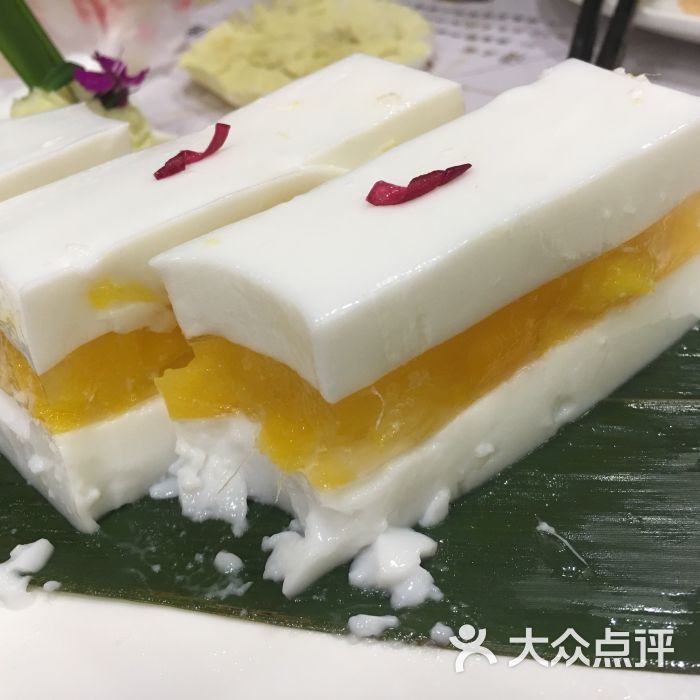 芒果椰汁糕