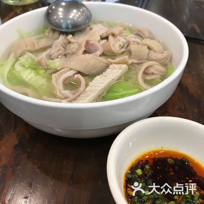 渝涵精品蘸水肥肠(蓝湖郡店)图片 - 第1张