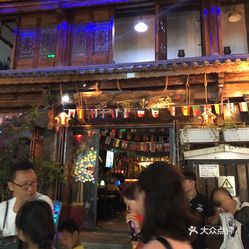 大理人均消费_大理古城图片