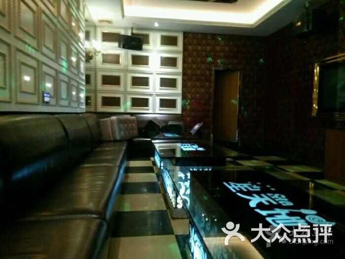 星天地凤凰城量贩ktv图片 第1张