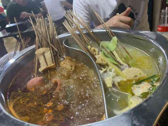 麻一生西航涮涮(骡马市店)-"门口挂的是西航涮涮,本就