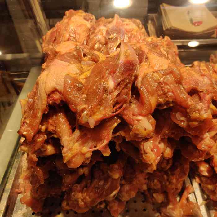 满巍明生炸鸡架(欧亚商都店"过了饭点,我们都饿了,老妈主动提出要吃