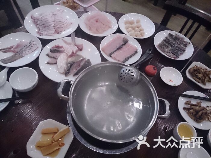 正能量脆肉鲩火锅