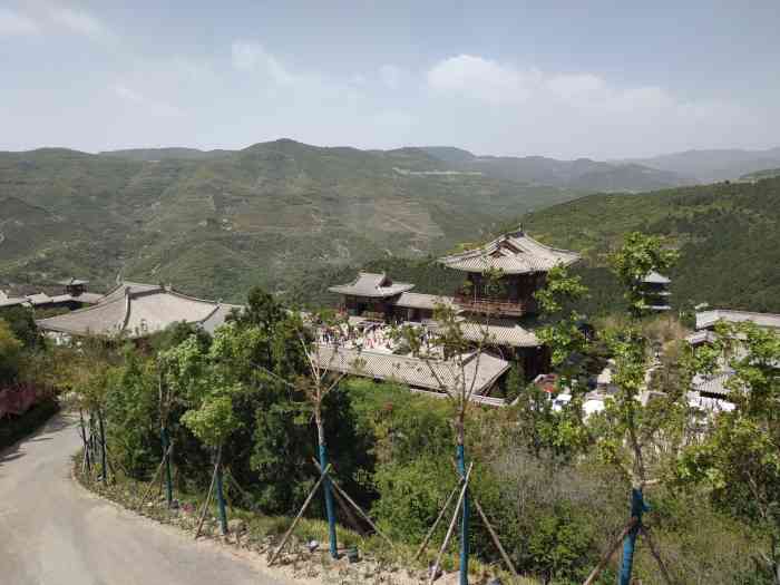 太山景区-"晋源区罗城高速口不远,依照景区导游牌就能