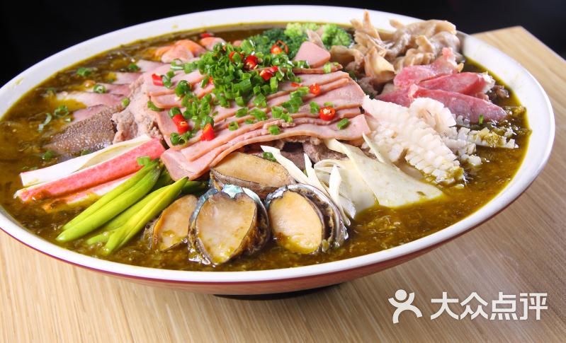 三顾冒菜(凤岗店)香辣酸汤图片 第6张