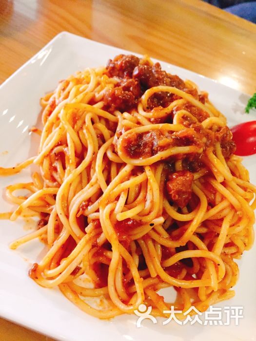 品卓pizza caffe bene-经典肉酱意面图片-临汾美