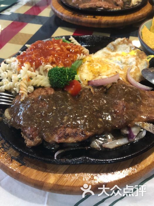 黑胡椒牛排