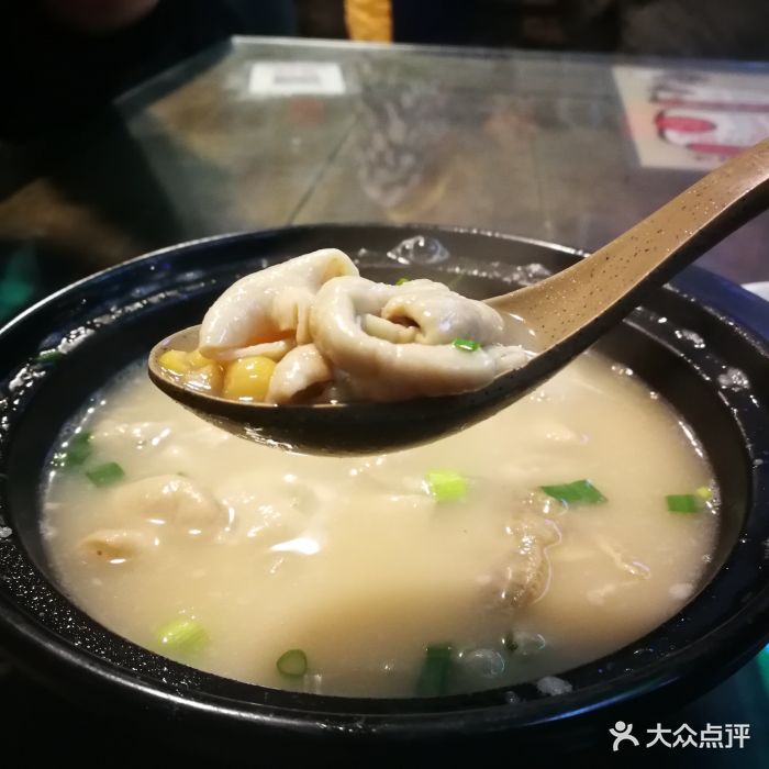 豌豆肥肠汤