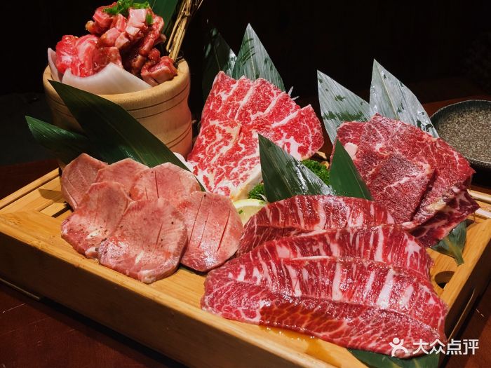 佐贺牛|日式烤肉专门店(观音山店)佐贺牛豪金拼盘图片