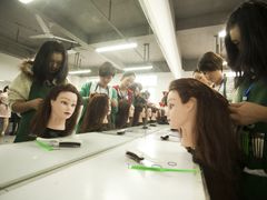 夏杨色彩时尚教育集团