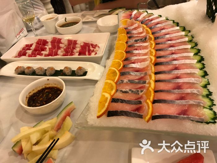 德天肥牛海鲜火锅深海鱼片图片 - 第2张