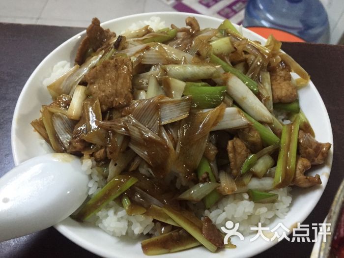 葱爆肉盖饭