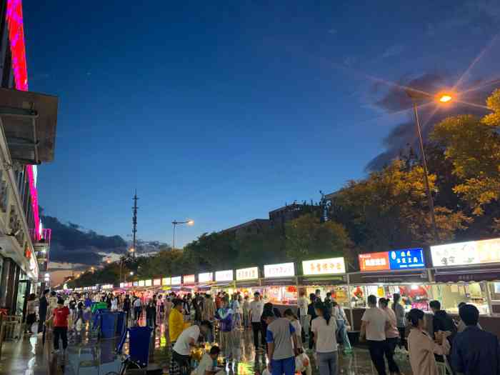 姚村美食街-"西青大学城姚村夜市,从年前就一炮而红,.