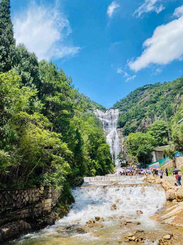 浙江天台山旅游风景区-"天台山好大好大,里面的景点多