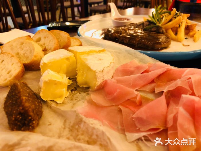 suzy酒家(亮马桥·草场店)芝士火腿拼盘图片