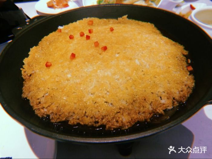 铁板牛肉锅巴饭