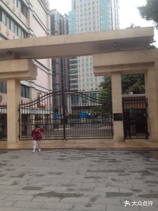 荔湾区华侨小学图片