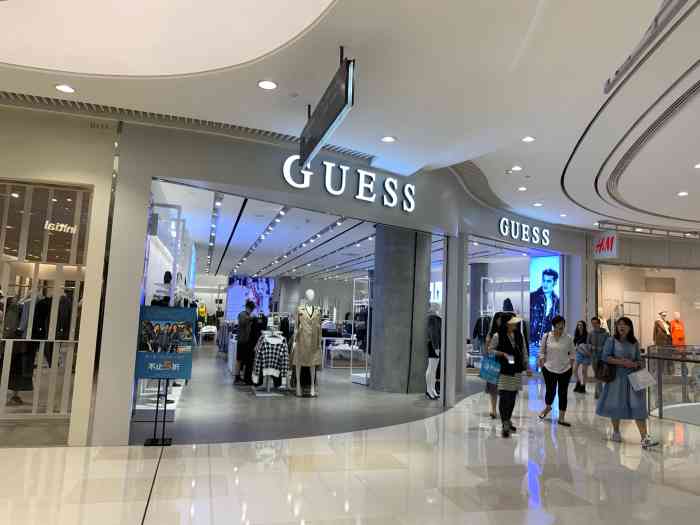 guess(天环广场店)-"这家门店就在h&m旁边,十分好找,.