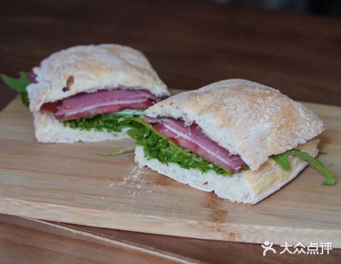 totino panino黑椒牛肉帕尼尼图片