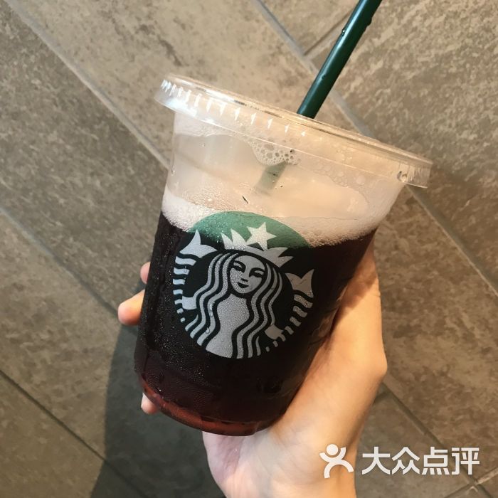 冰摇红莓黑加仑茶