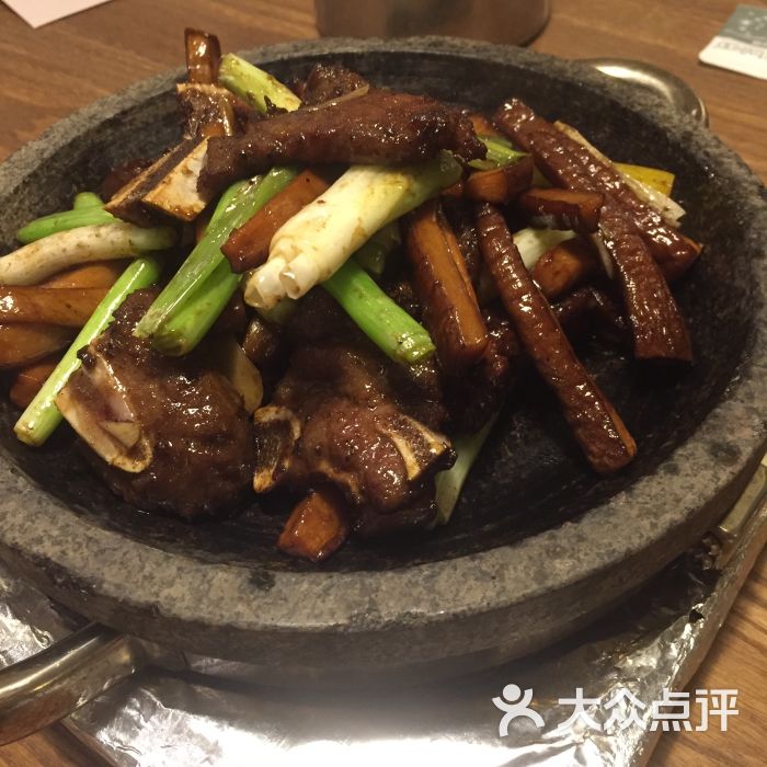 绣丽餐厅(八佰伴店-葱烤石板牛仔骨图片-上海美食-大众点评网