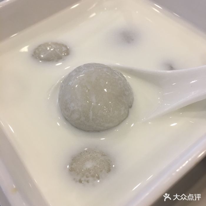 顺记糖水铺·舌尖上的顺德(大成巷店)水牛奶椰汁汤圆图片 - 第2013张