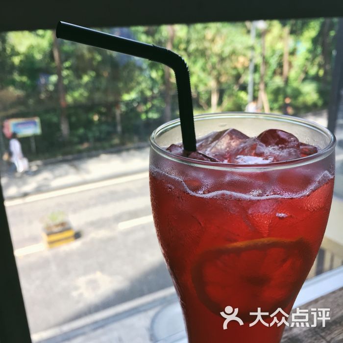 奇丑的猴子咖啡ugly monkey cafe(观音桥店)莓果红茶图片 - 第1张