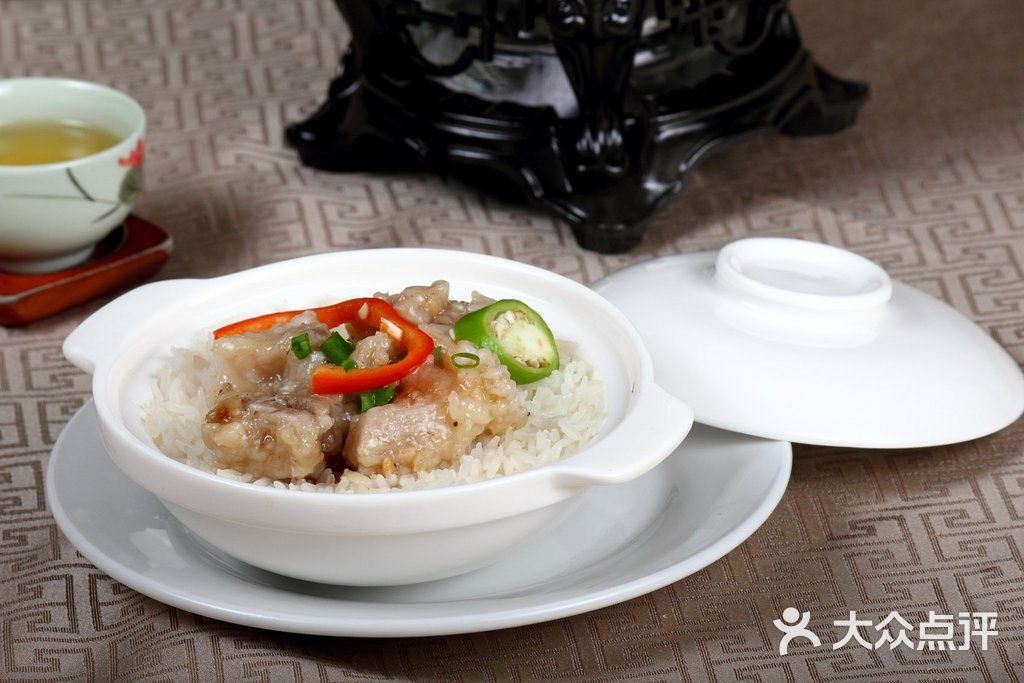蒜香排骨饭