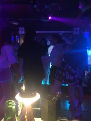 成都蜂王酒吧人均消费_蜂王酒吧