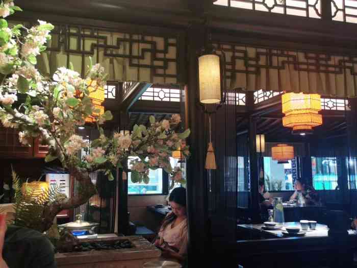 绿茶餐厅(江阴八佰伴南门店)-"打卡八佰伴的绿茶餐厅