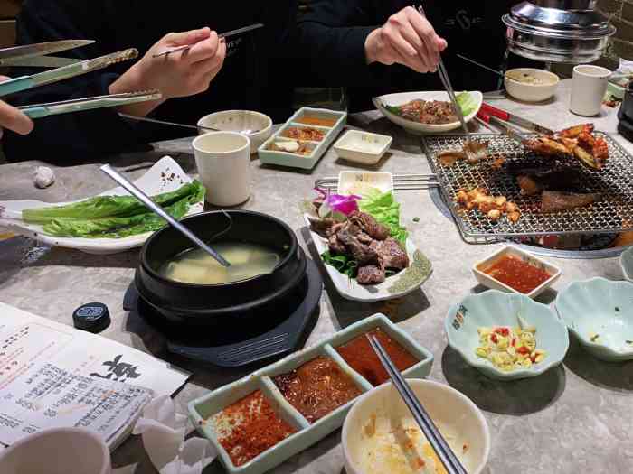 韩俱炭火烤肉(快乐城店)