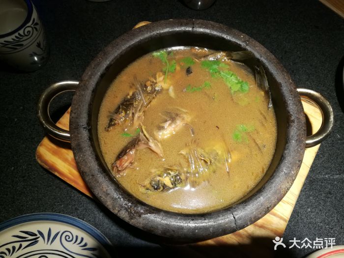 白洋淀石锅嘎鱼