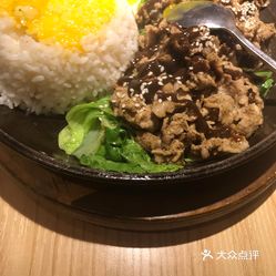 铁板五花肉饭