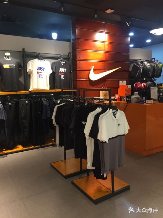 nike服饰鞋帽店(江门万达广场店)店内环境图片 - 第3张